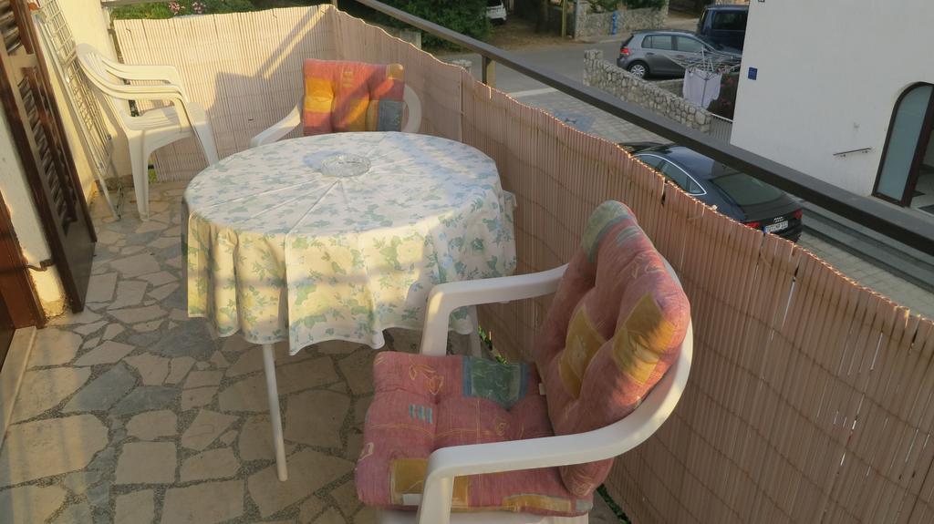 Apartment Josipa Malinska Εξωτερικό φωτογραφία