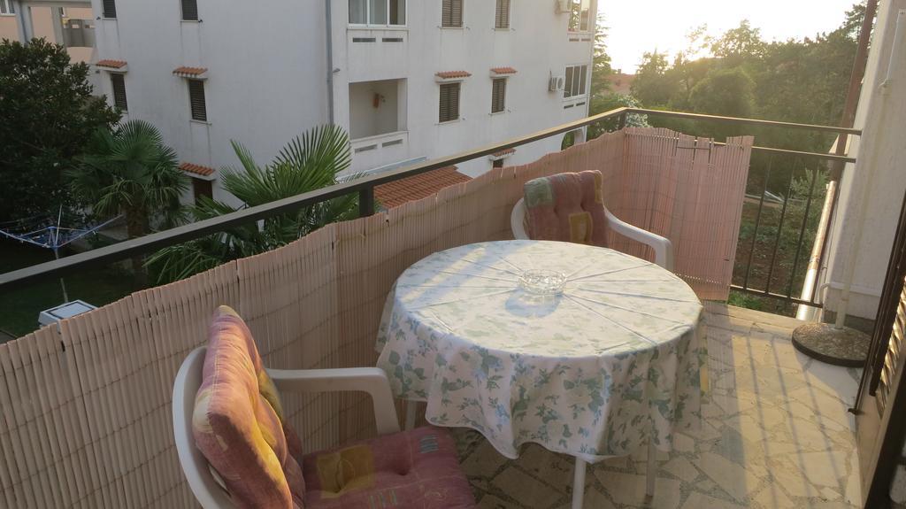 Apartment Josipa Malinska Εξωτερικό φωτογραφία