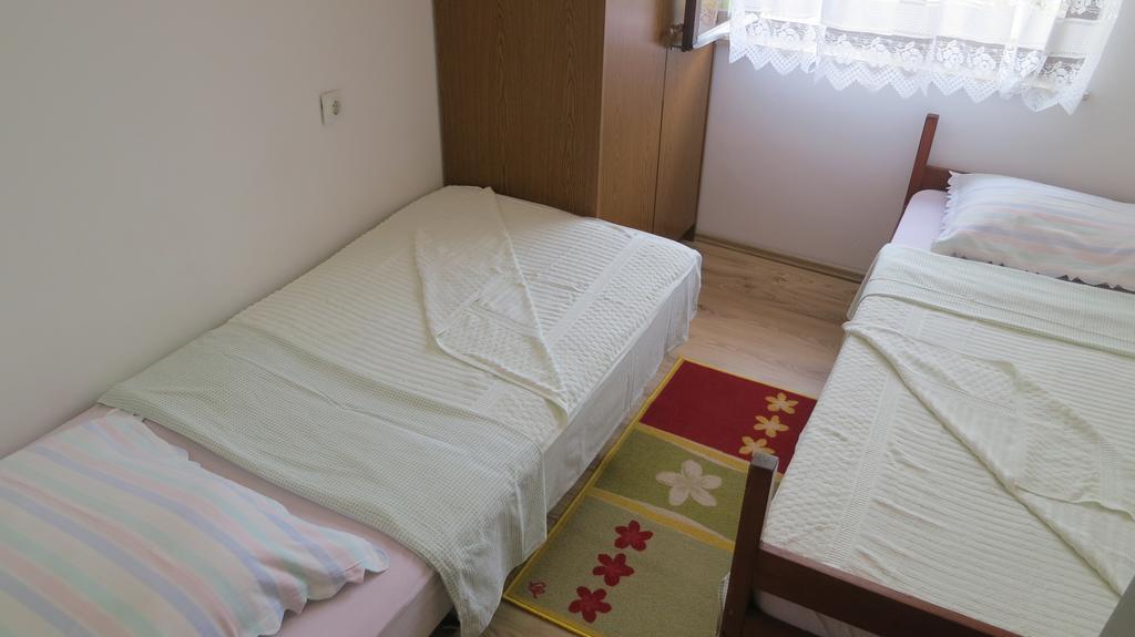 Apartment Josipa Malinska Εξωτερικό φωτογραφία