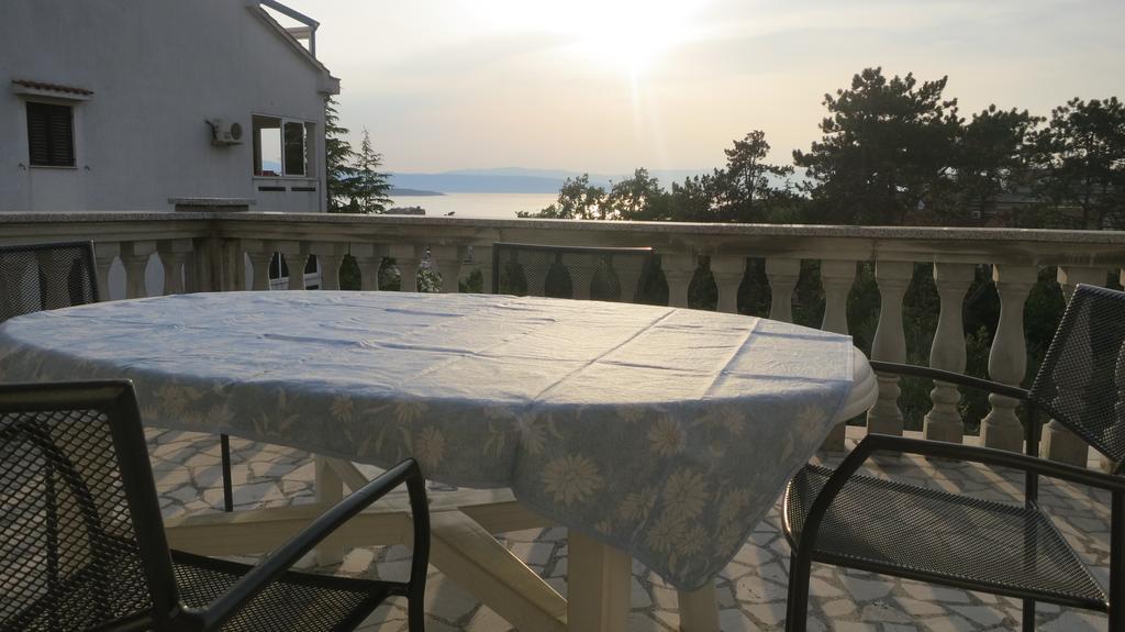 Apartment Josipa Malinska Εξωτερικό φωτογραφία